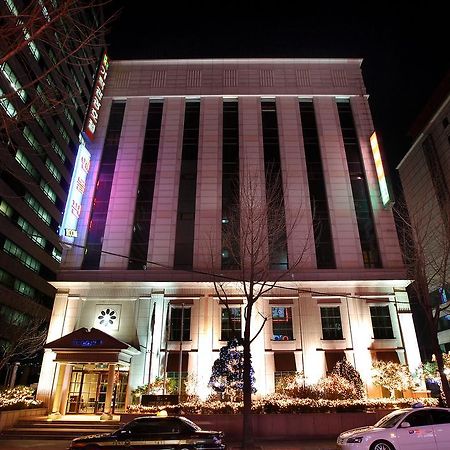 Karak Tourist Hotel Seul Esterno foto