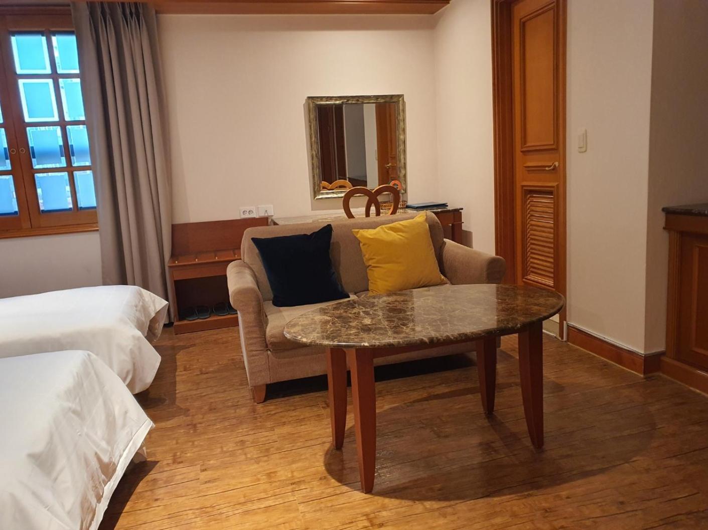 Karak Tourist Hotel Seul Esterno foto